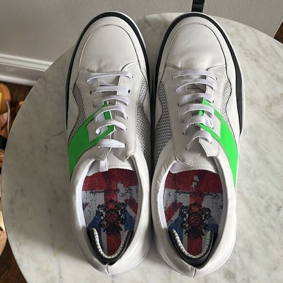 English Laundry Sneakers, neon green stripe, size 10 - Picture 2 of 6